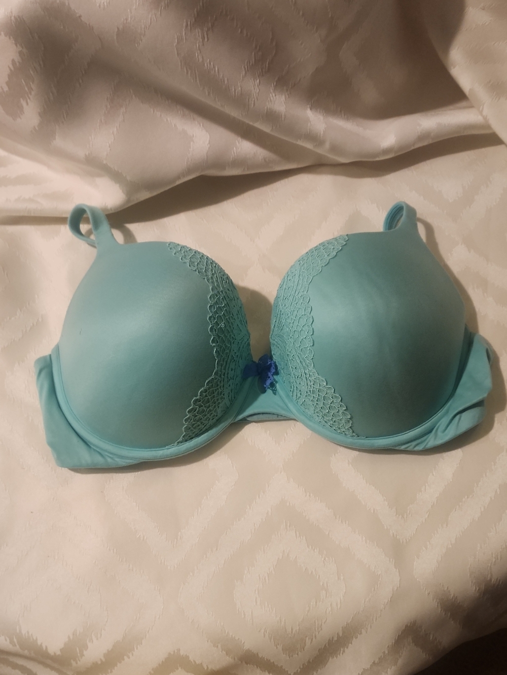 Victoria's Secret Light Aqua Lace-Trim T-Shirt Bra